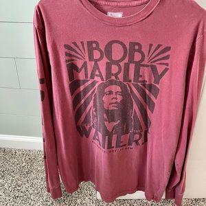 Bob Marley & The Wailers AEO Tailgate LS T-Shirt & a free Rasta 10.5” anklet.